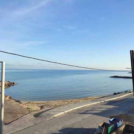 Niros Beachfront Aparthotel Kokkini Hani Exterior foto