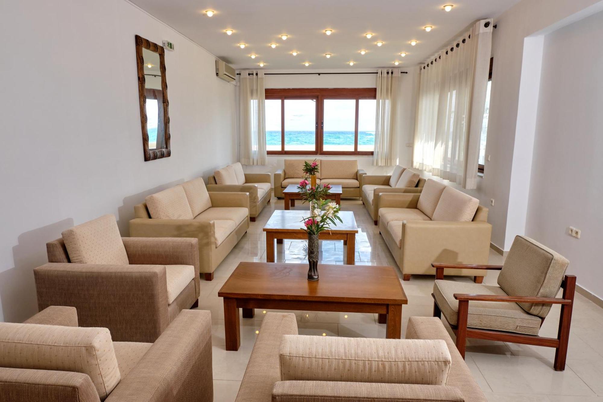 Niros Beachfront Aparthotel Kokkini Hani Exterior foto
