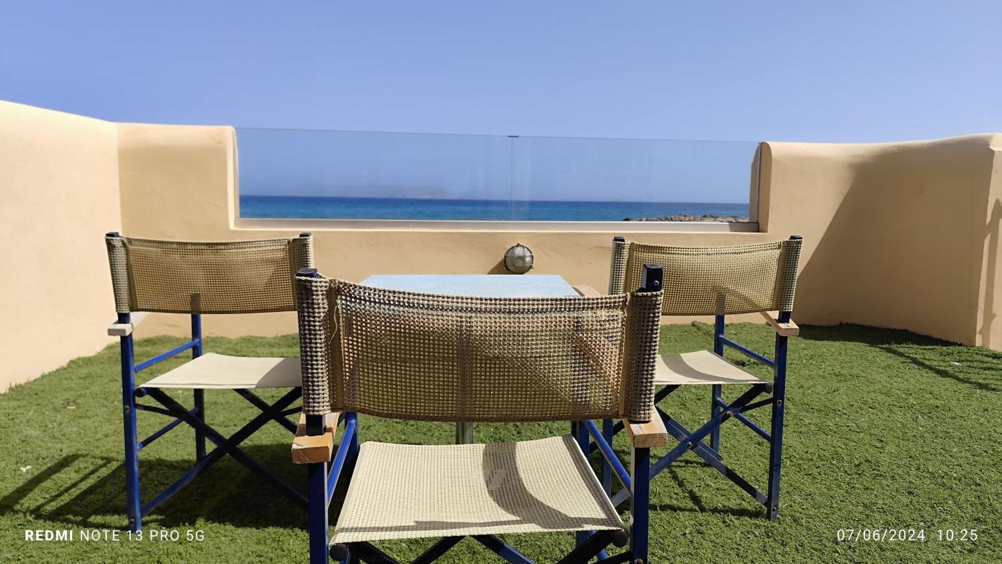 Niros Beachfront Aparthotel Kokkini Hani Exterior foto