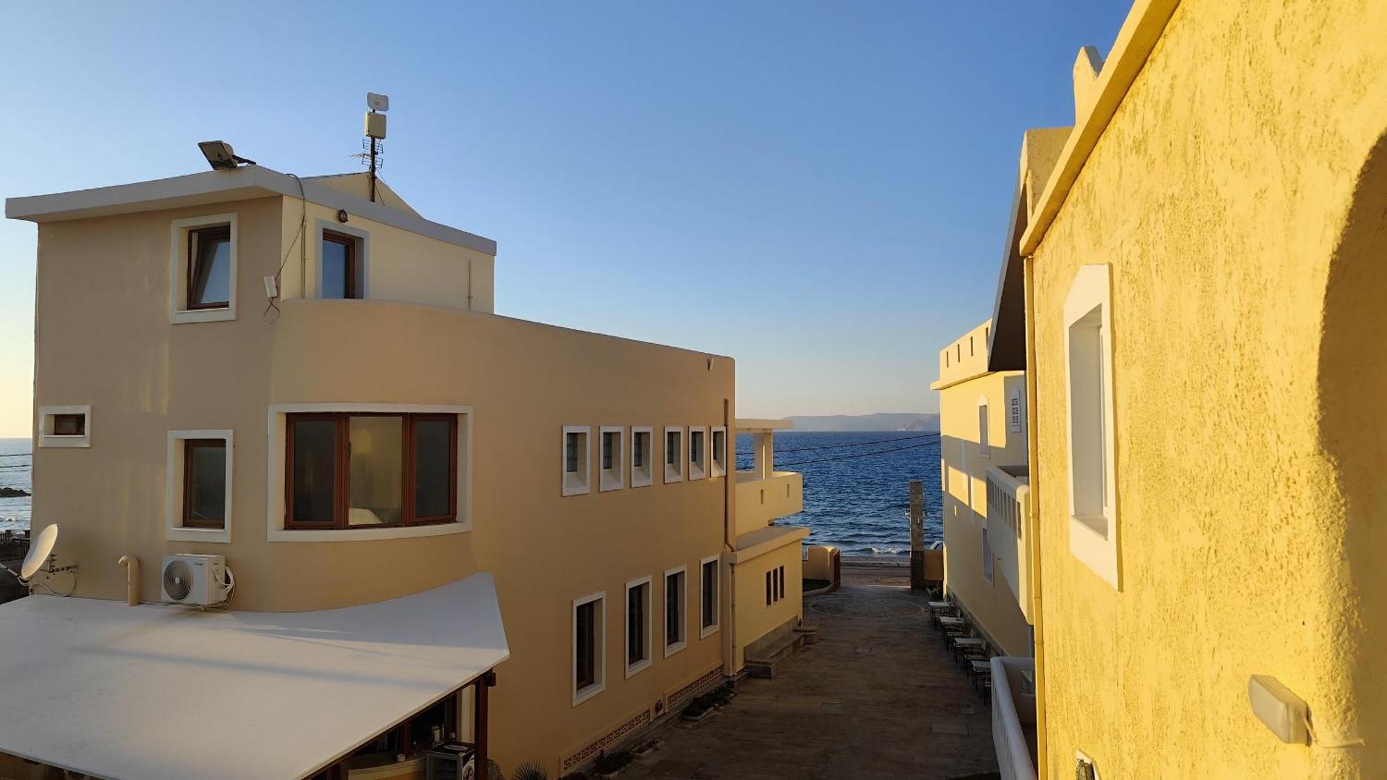 Niros Beachfront Aparthotel Kokkini Hani Exterior foto
