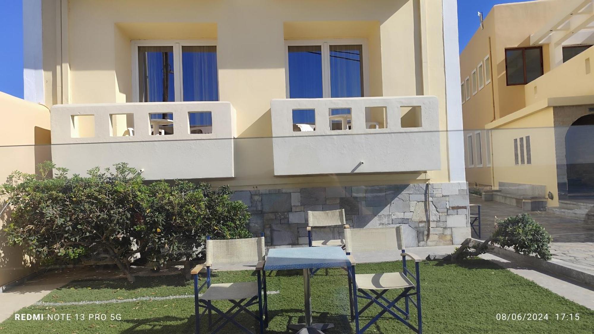 Niros Beachfront Aparthotel Kokkini Hani Exterior foto