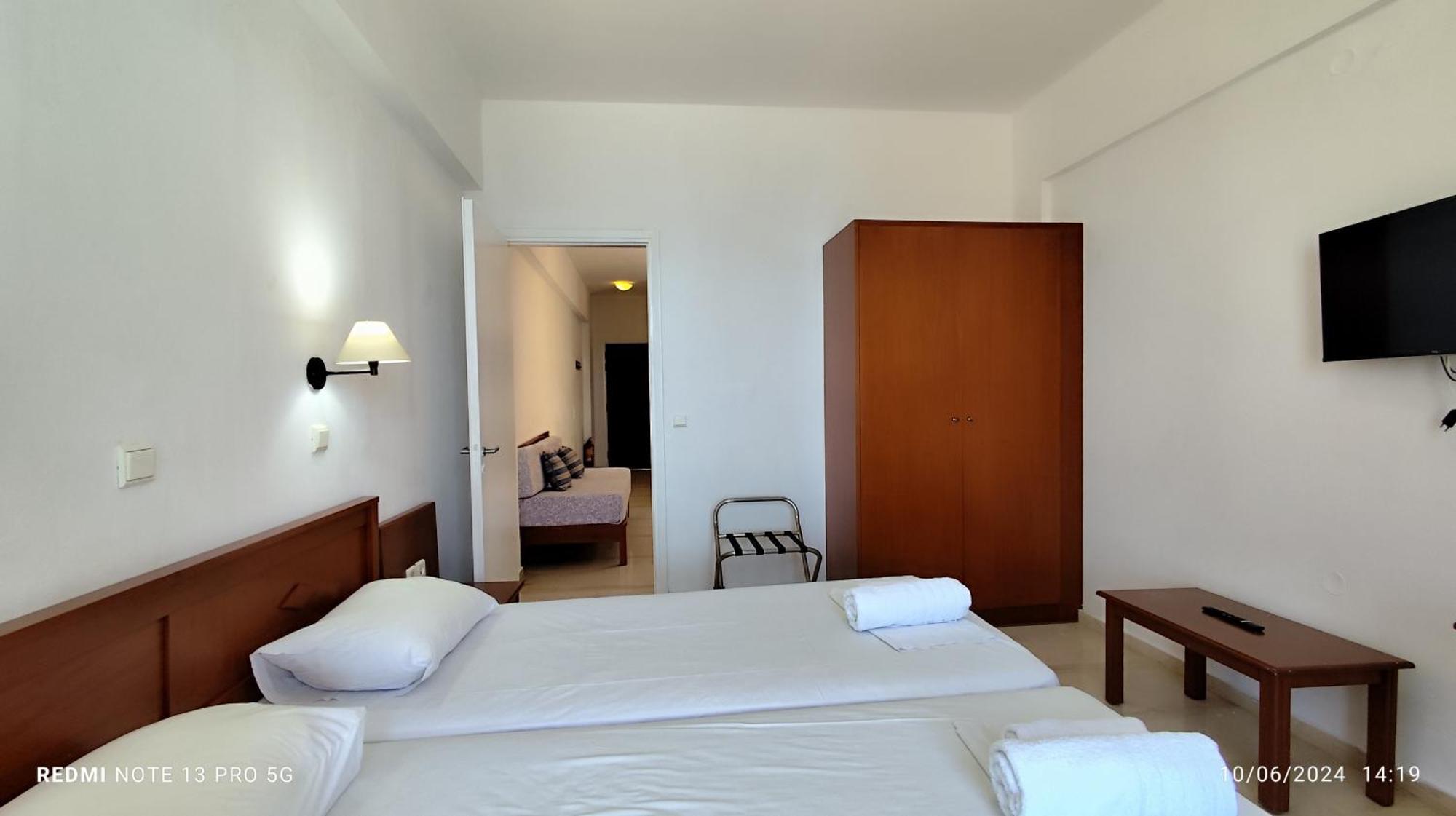 Niros Beachfront Aparthotel Kokkini Hani Quarto foto